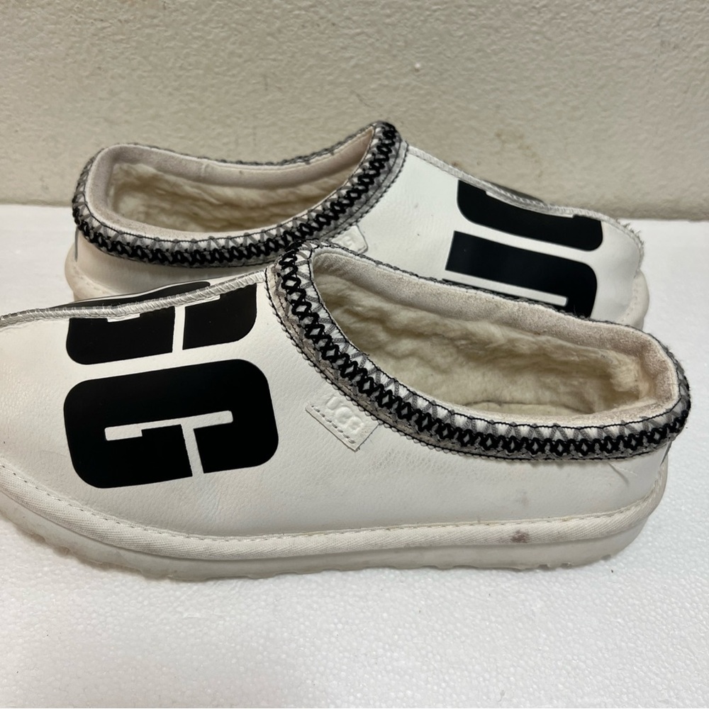 UGG TASMAN CHOPD LEATHER SLIPPERS 1129471 WHITE BLACK MENS SIZE 10